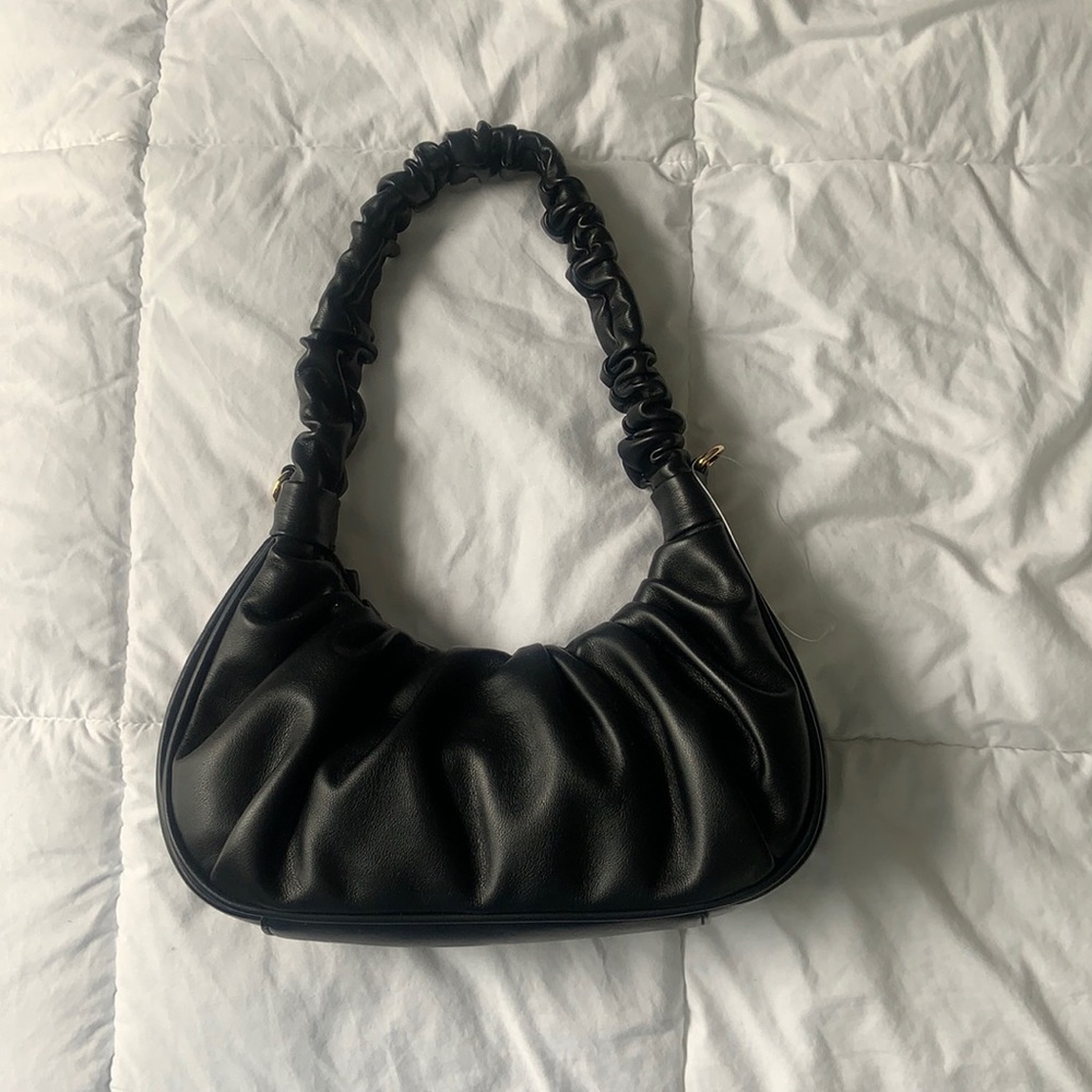 New condition trendy shoulder bag